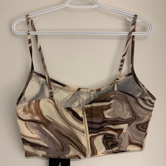 PrettyLittle Thing cropped top. Part of matching set. Size 8. - Picture 5 of 7